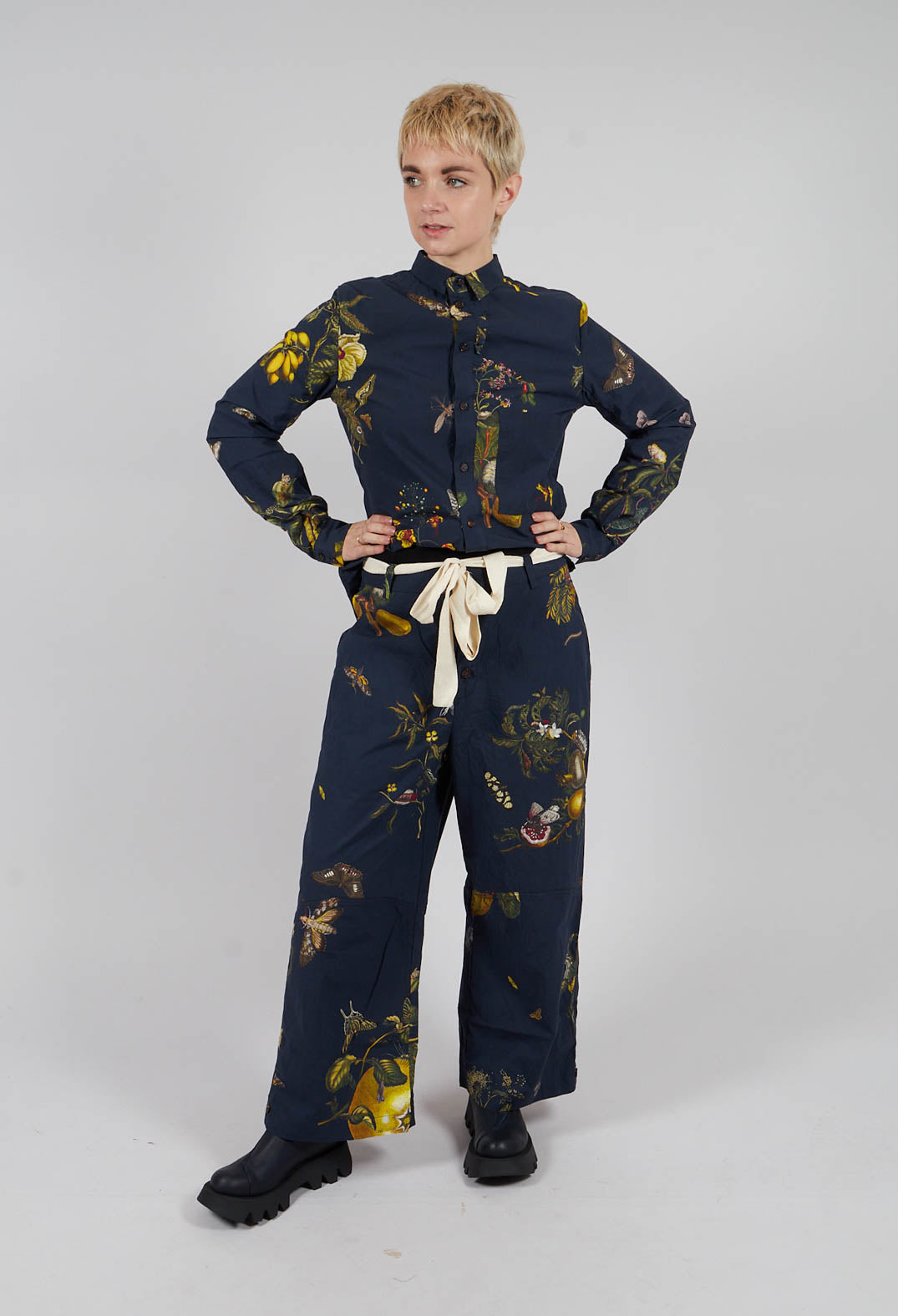 Winter Trousers in Natural Bleu