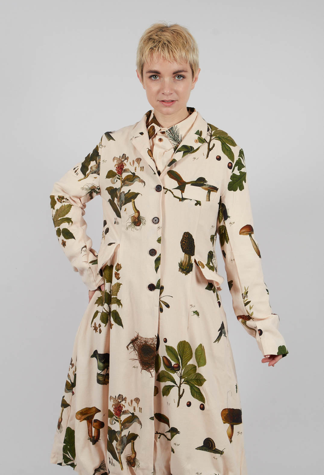 Antique Coat in Autome Vert