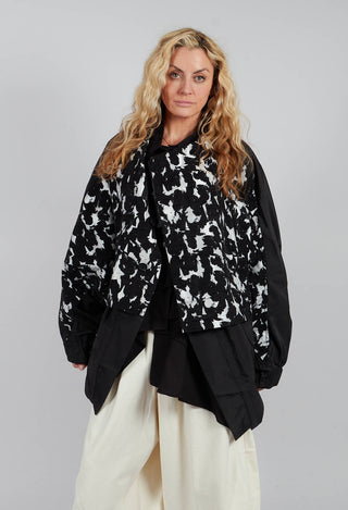 Zip Up Collarless Jacket in Black