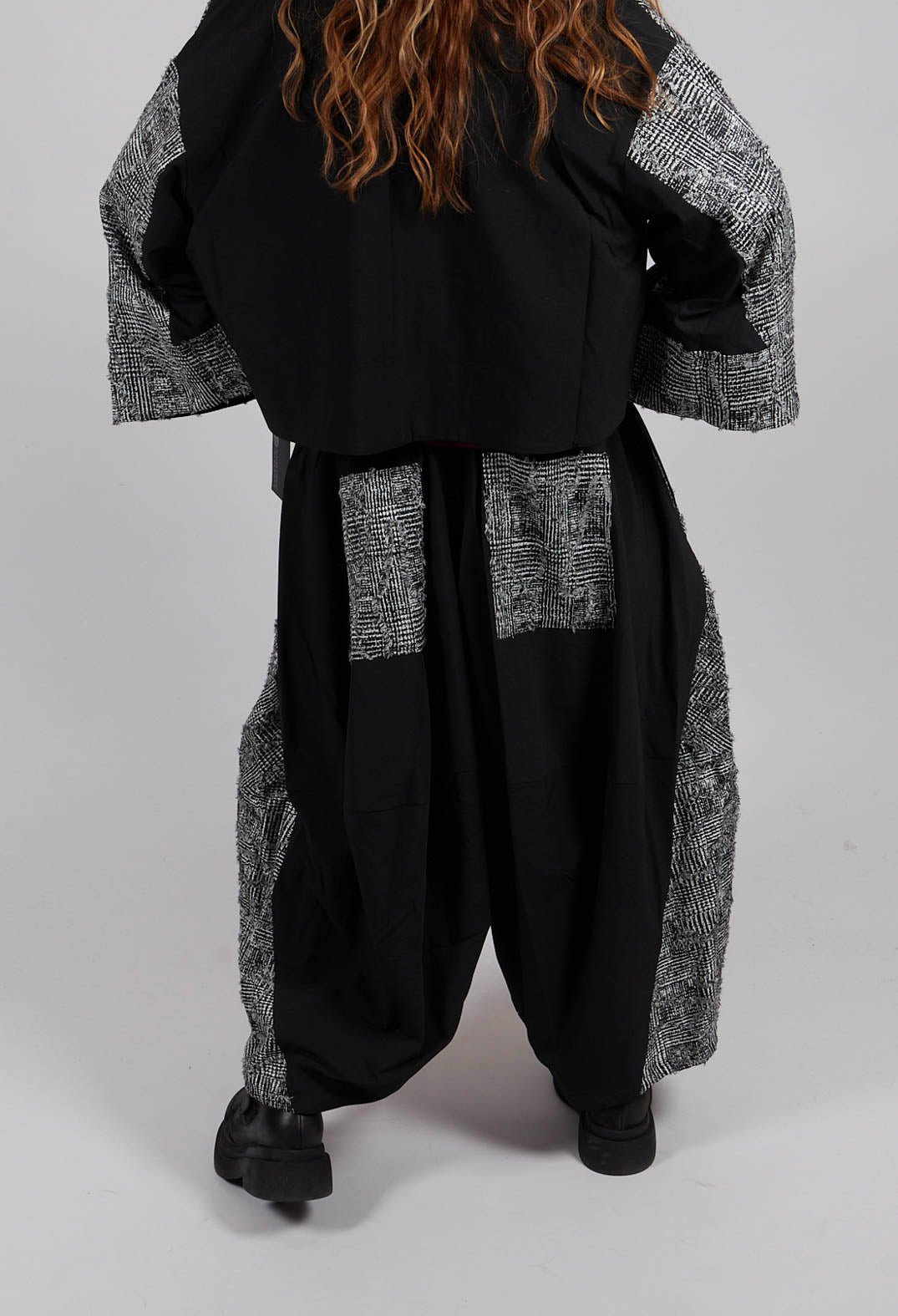 Balloon Leg Trouser in Black