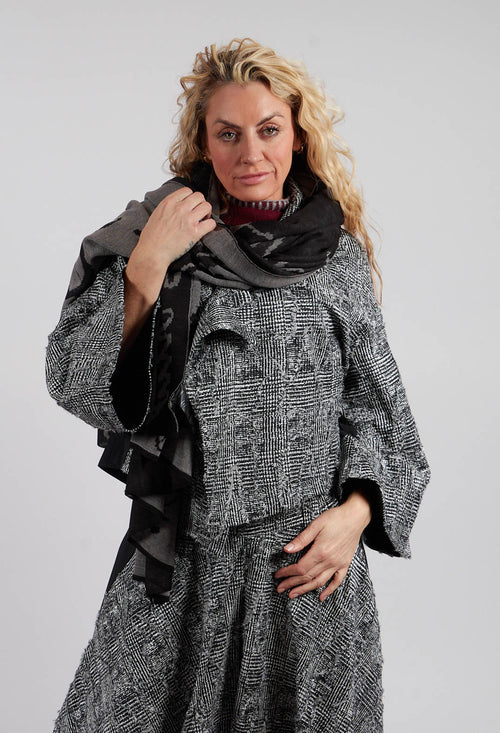 Pattern Scarf in Black