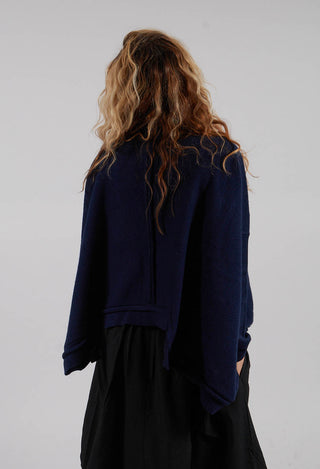 Asymmetric Jumper in Navy