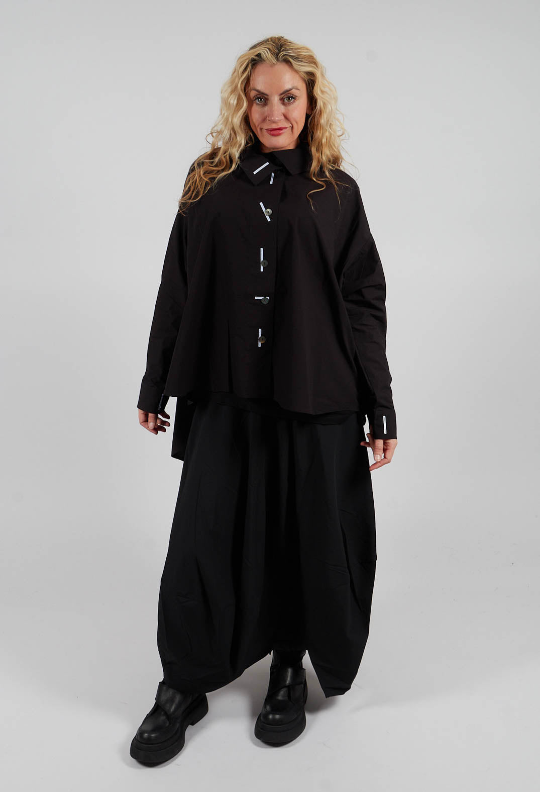 Longline Shirt in Black
