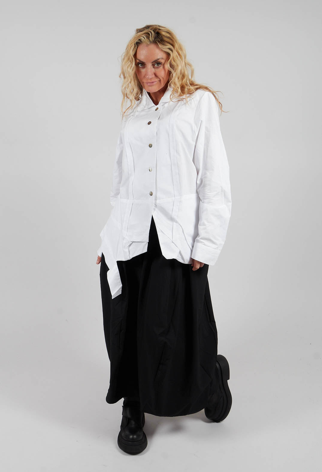 V Hem Shirt in White
