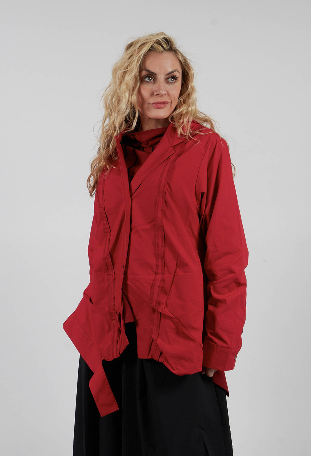 V Hem Shirt in Red