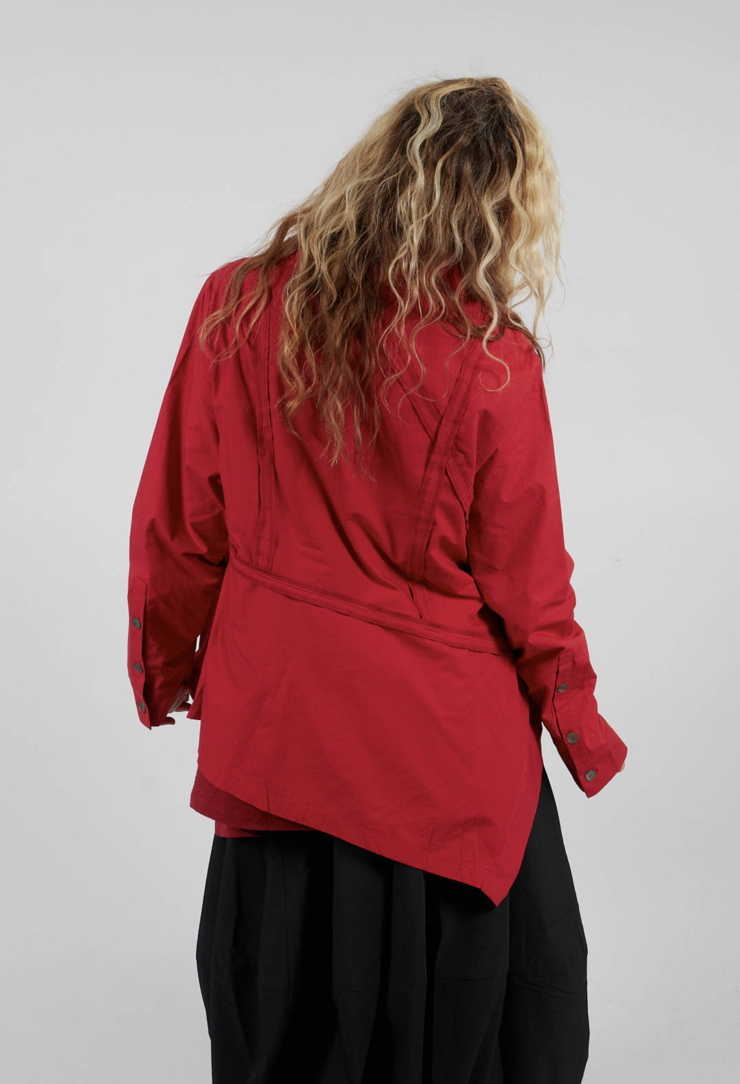 V Hem Shirt in Red