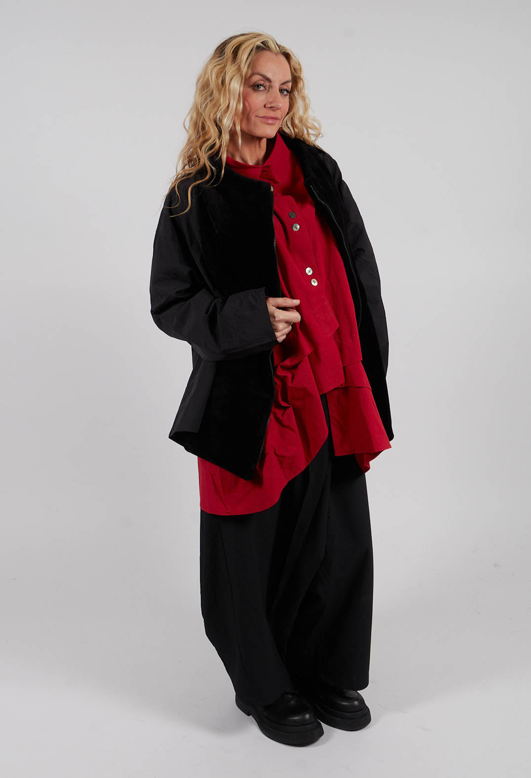 Contrast Front Jacket in Black