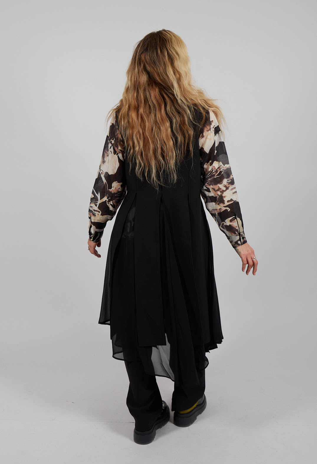 Longline Sleeveless Jacket in Black
