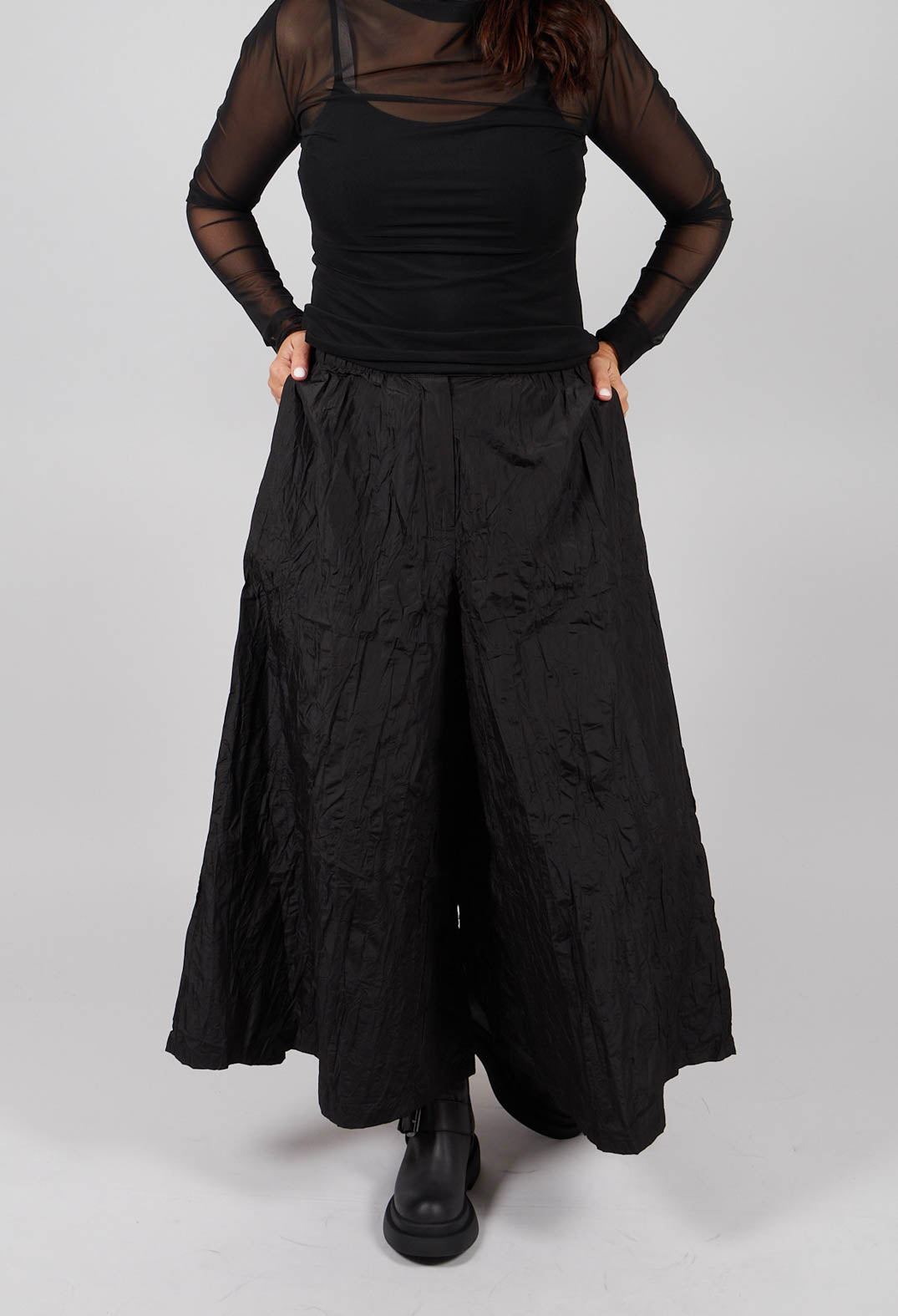 Textured Midi Skirt in Black