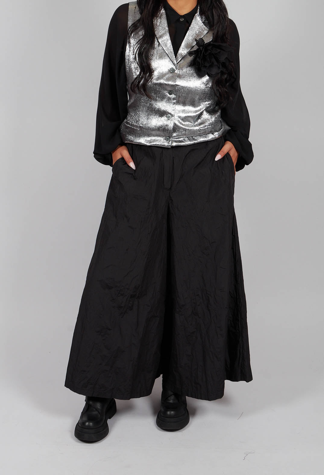 Textured Wide Leg Trousers in Black