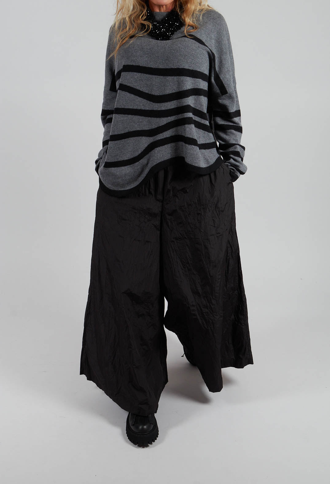 Textured Wide Leg Trousers in Black