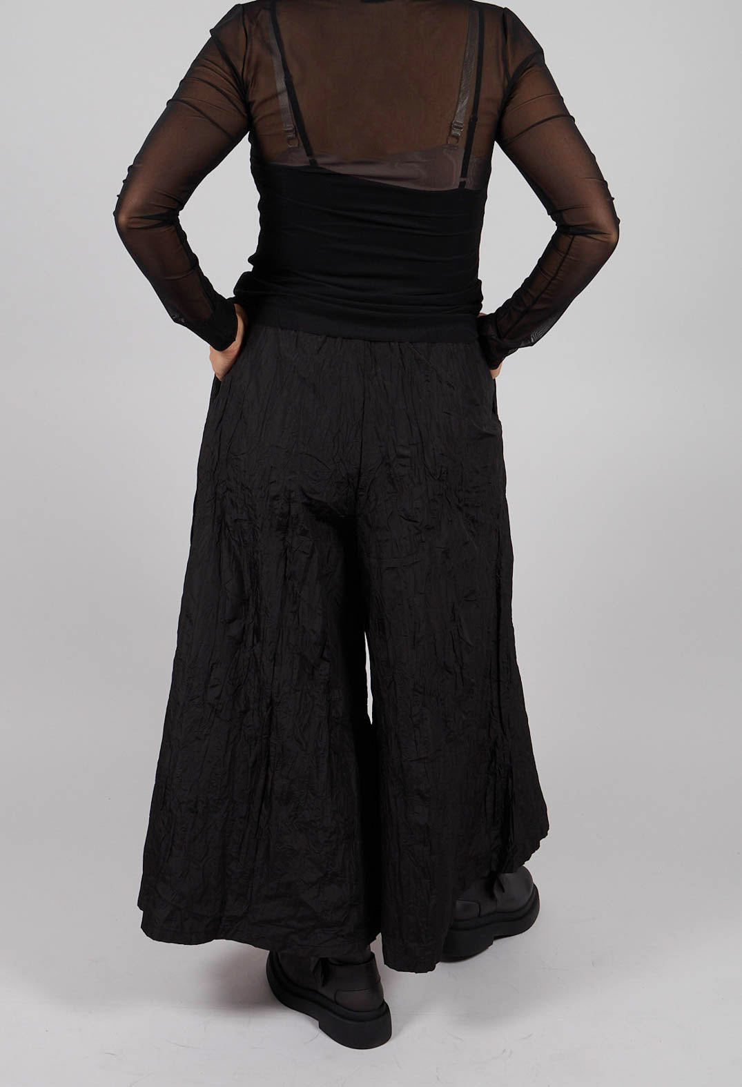 Textured Midi Skirt in Black