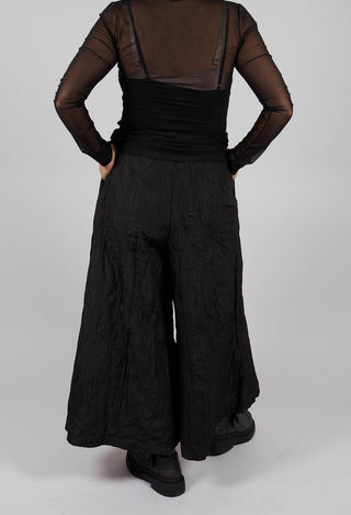 Textured Midi Skirt in Black