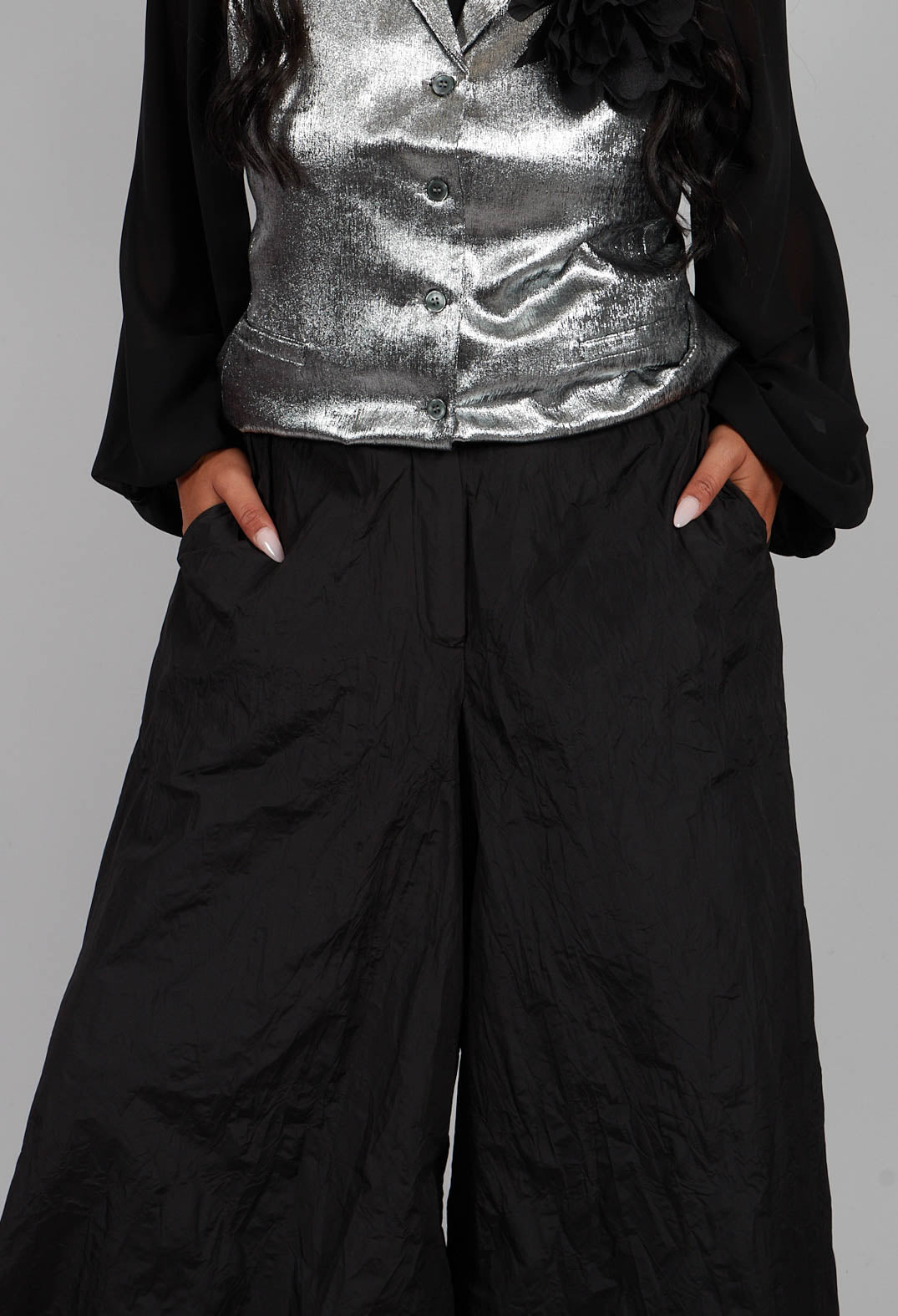 Textured Wide Leg Trousers in Black