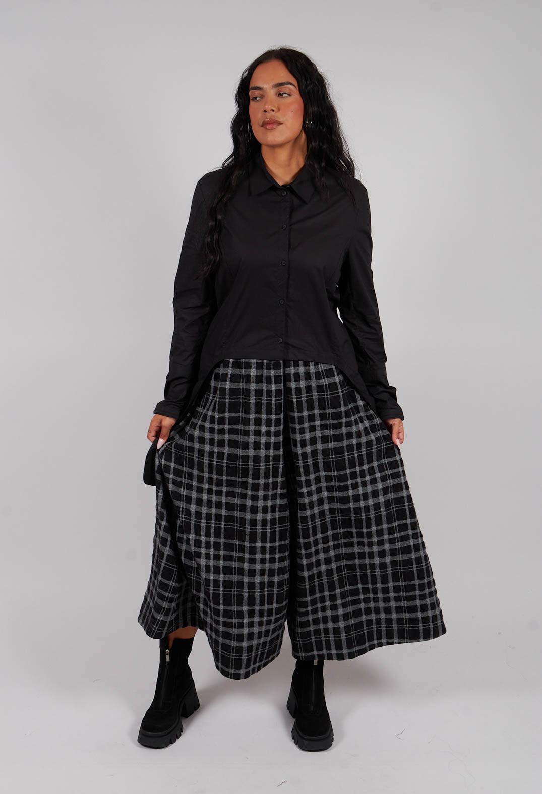 Cill Shirt in Black