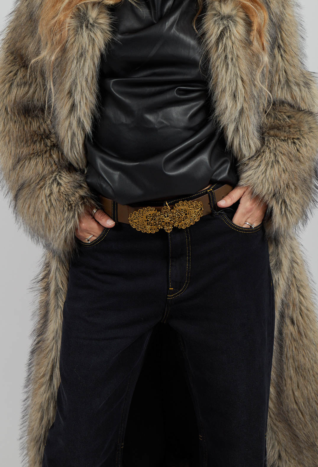 Jasu Trousers in Black