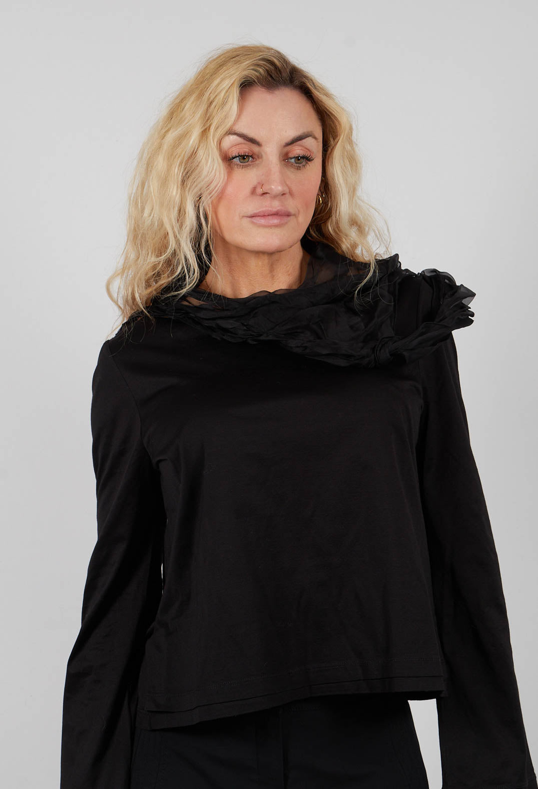 Jola Shirt in Black