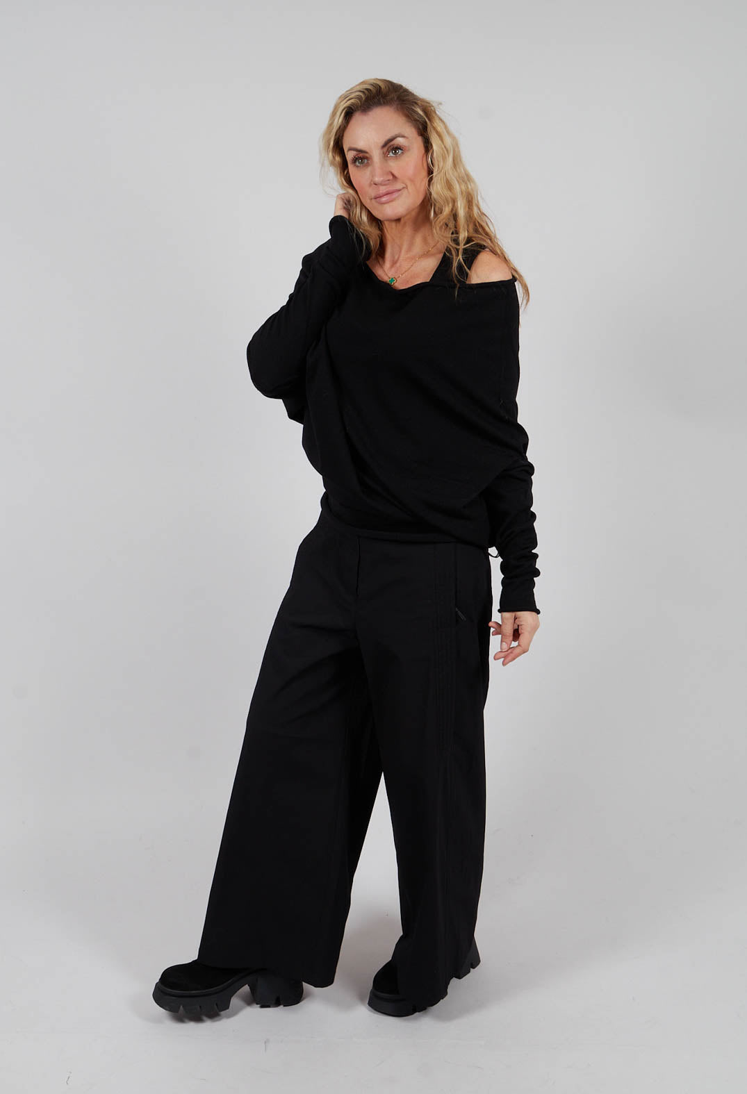 High Jumper in Black
