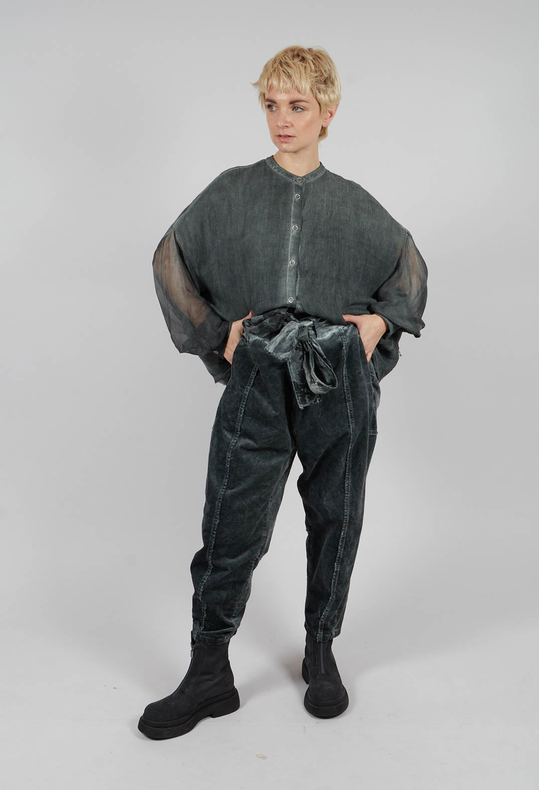 Relaxed Fit Trousers in Emerald Grey