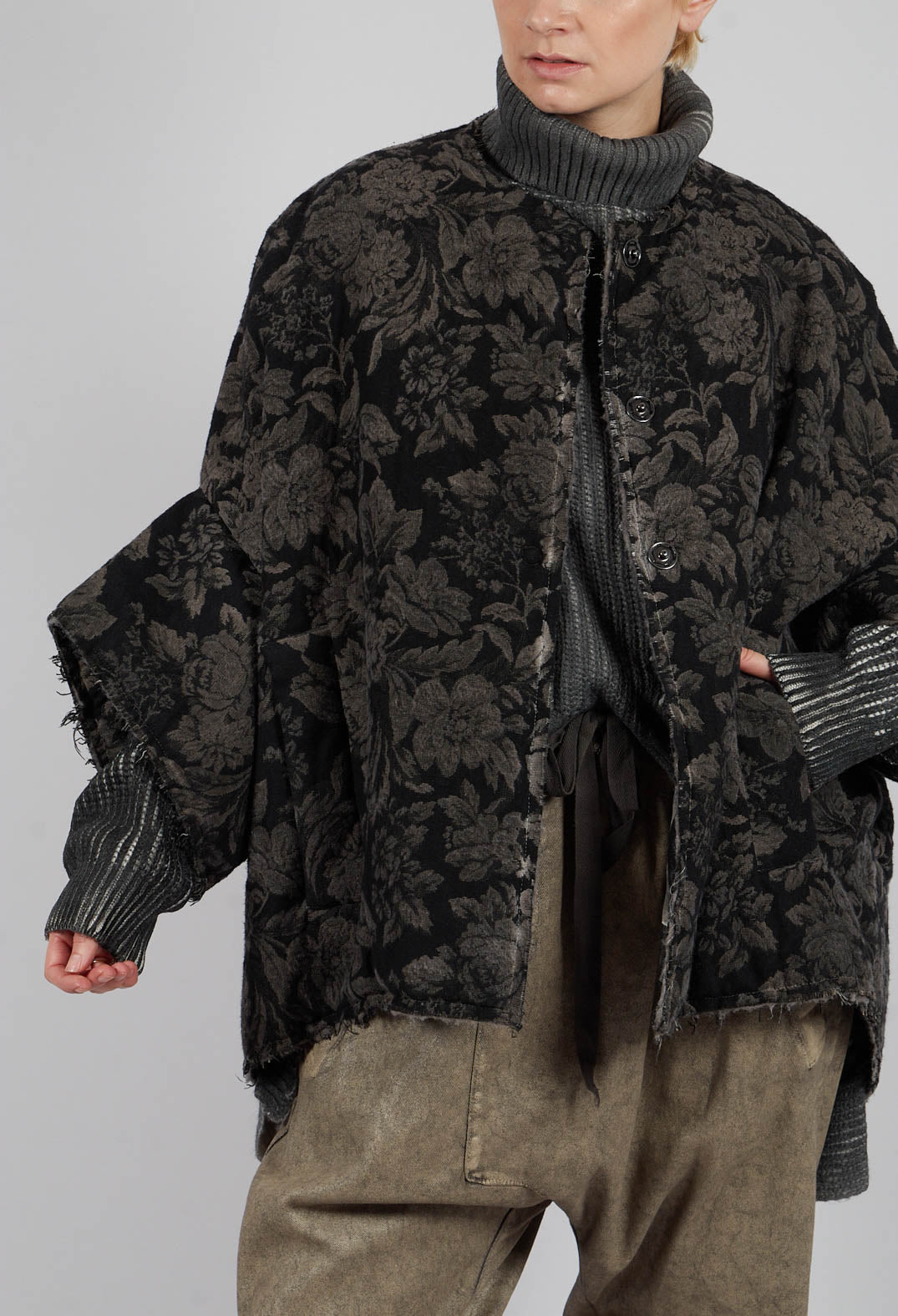 Fluted Sleeve Jacket in Wet Sand