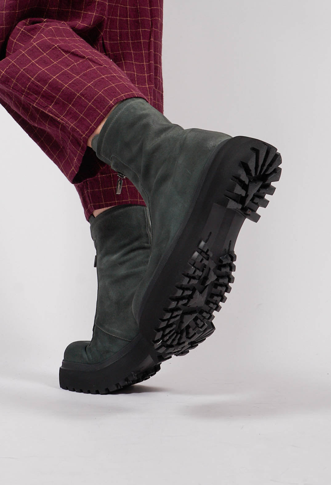 Lofina Zip Front Boots in London Amazzonia | Olivia May