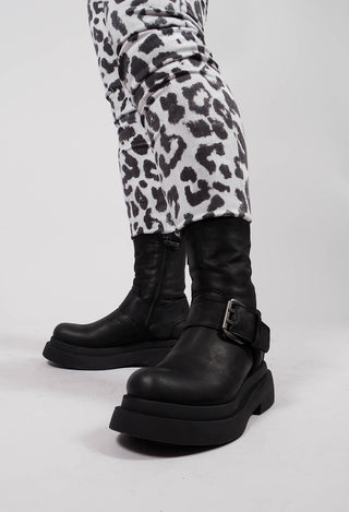 Ankle Boots with Buckle in Gasoline Nero