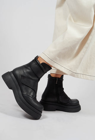 Ankle Boots in Gasoline Nero