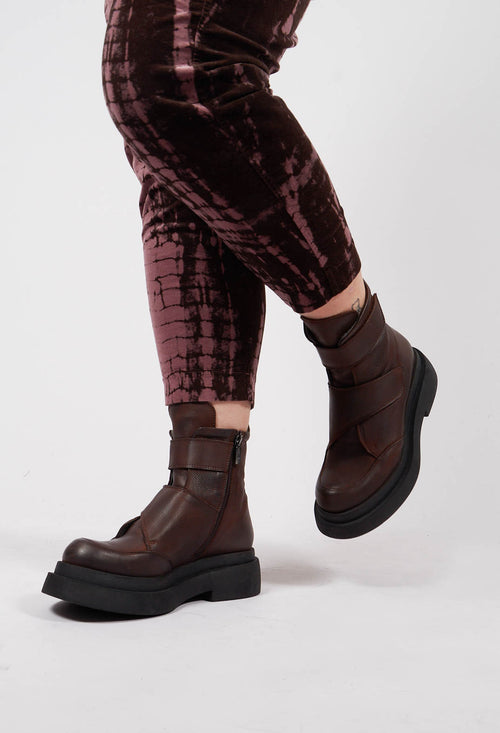 Ankle Boots in Gasoline Sigaro