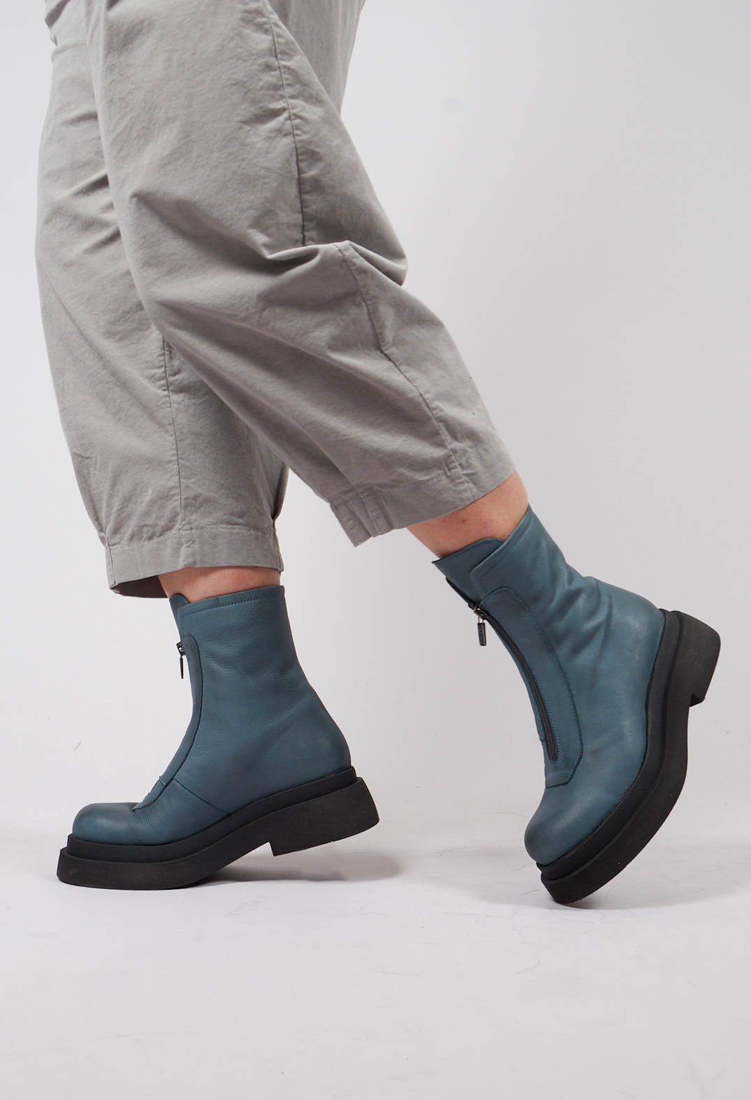 Ankle Boots with Front Zip in Gasoline Ginepro