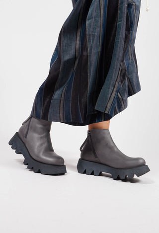 Low Ankle Boots in Gasoline Inky Blu
