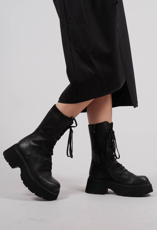 Lace Up Boots in Gasoline Nero