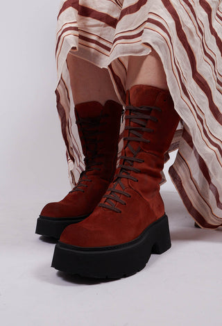 Lace Up Boots in London Red Brown