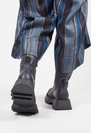 Boots with Curved Zip in Gasoline Navy