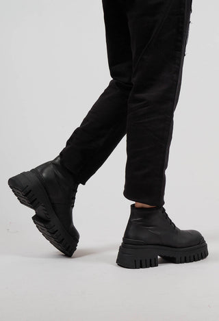 Lace Up Boots in Gasoline Nero
