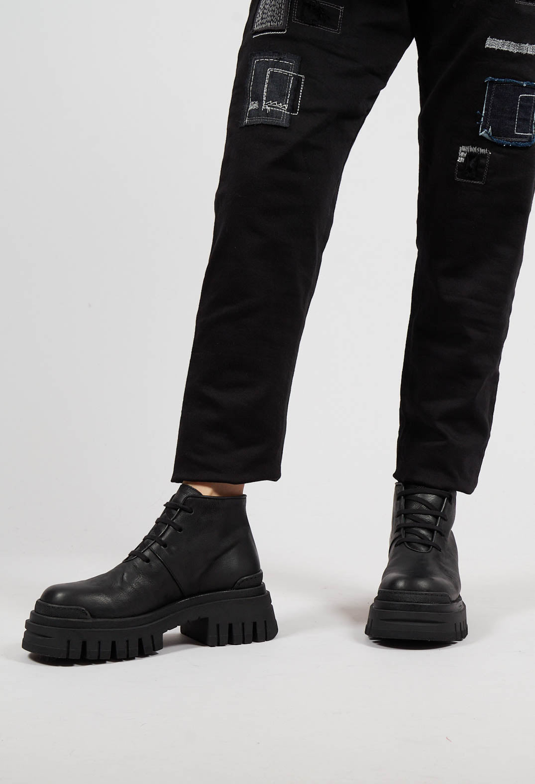 Lace Up Boots in Gasoline Nero