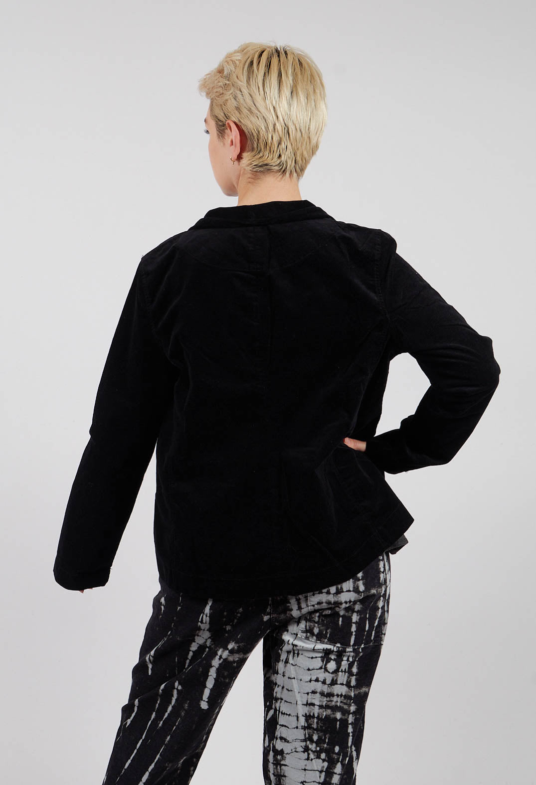 Adel V Jacket in Nero
