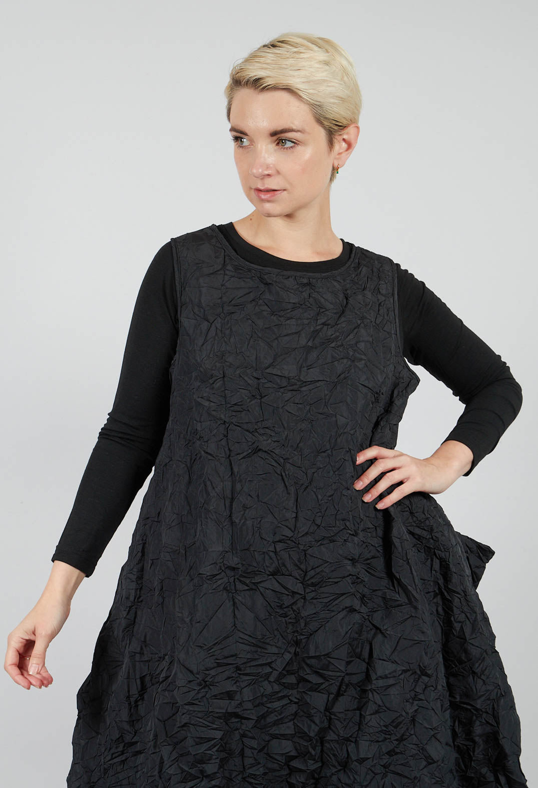 Alma Dress in Nero