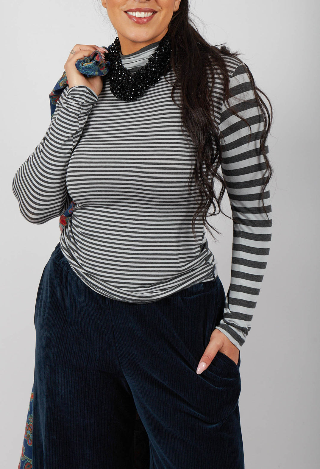 Benni T-Shirt in Antracite Riga