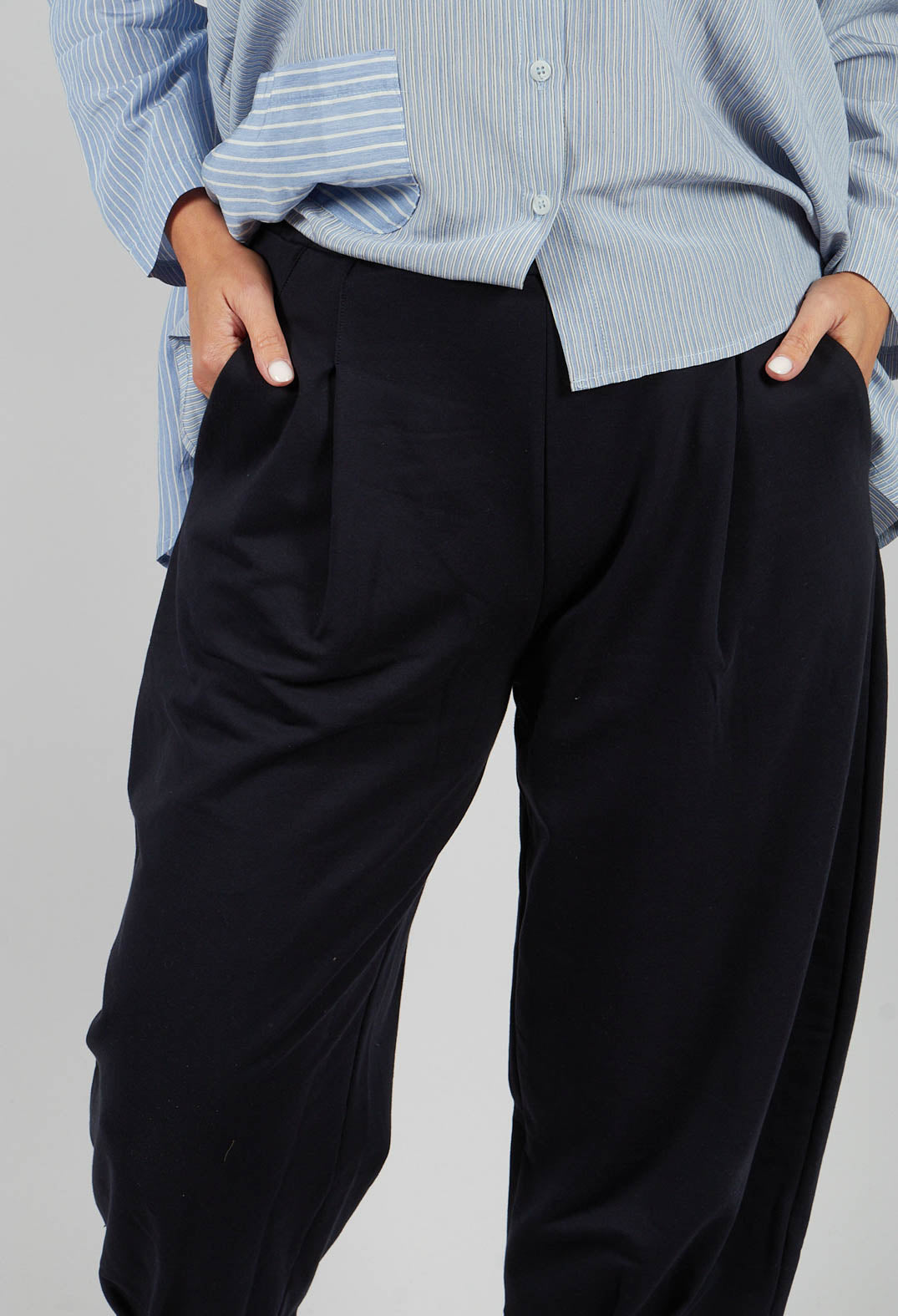 Bianco F Trousers in Notte
