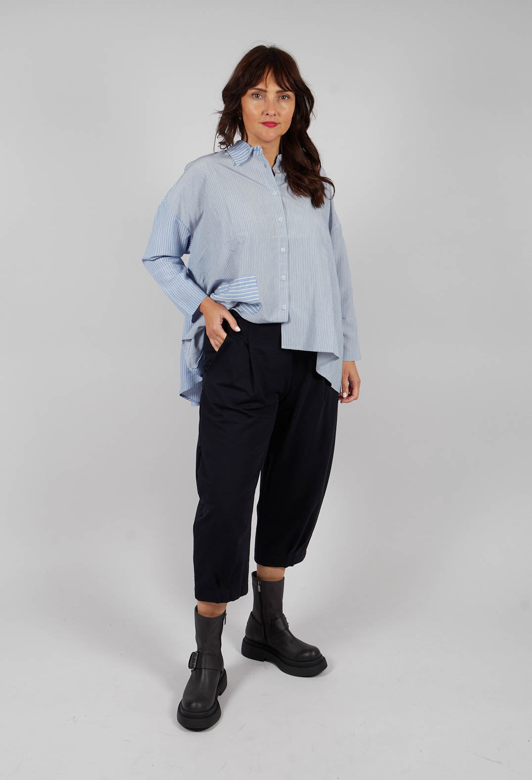 Bianco F Trousers in Notte