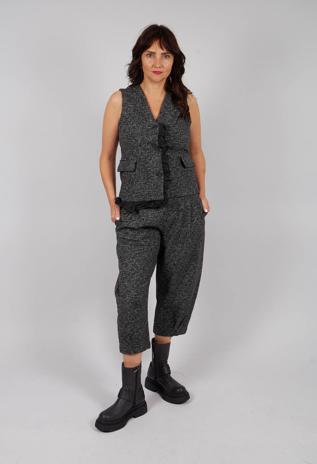 Bianco J Trousers in Nero