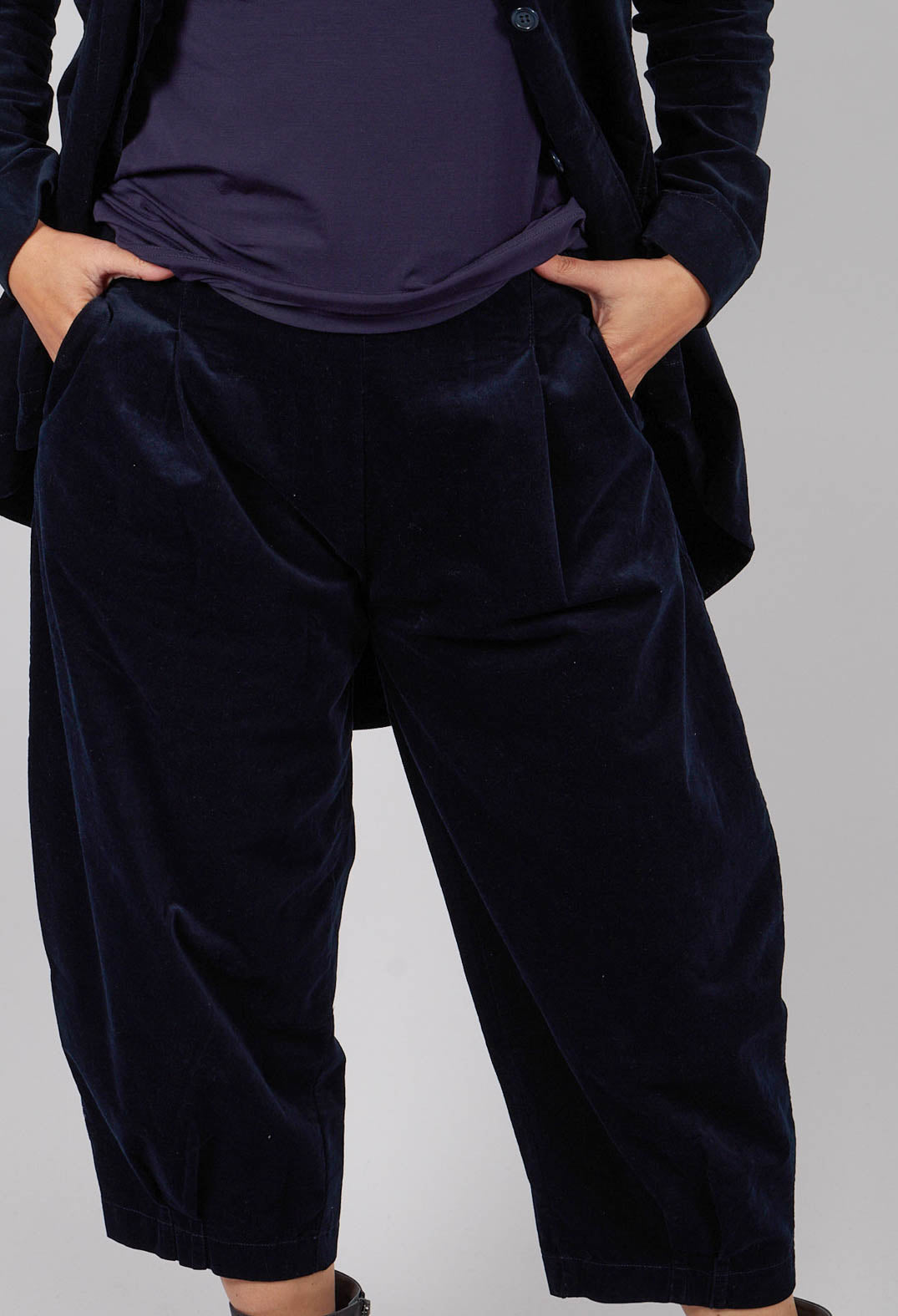 Bianco V Trousers in Notte