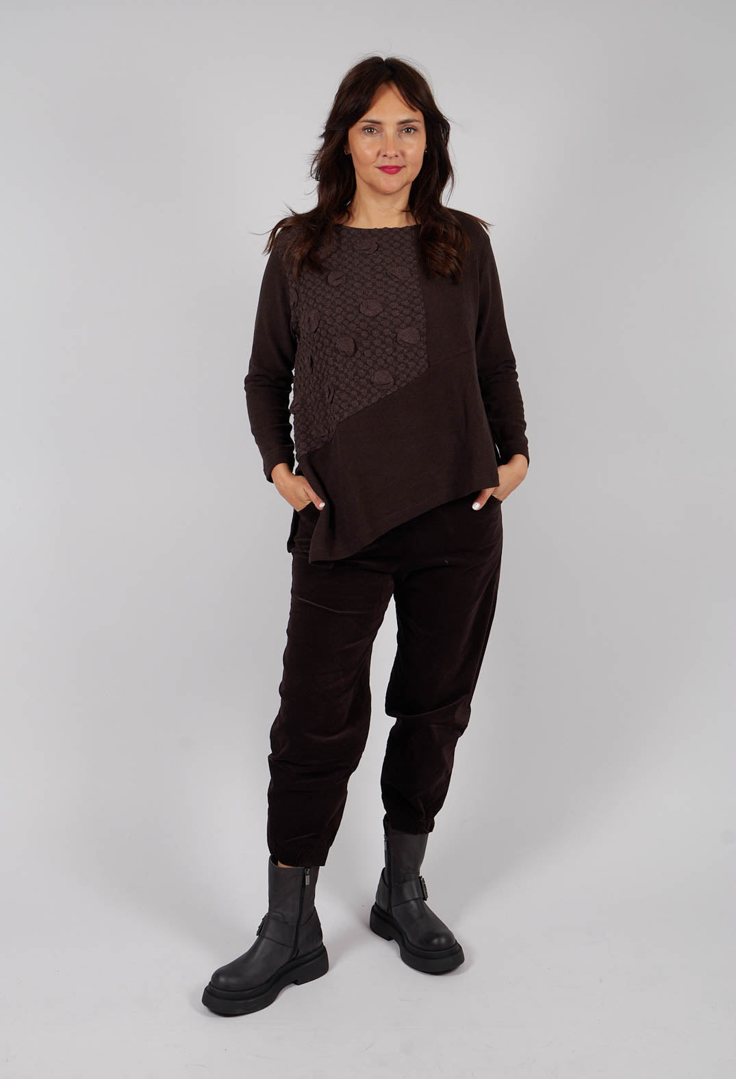 Cara Jumper in Moro