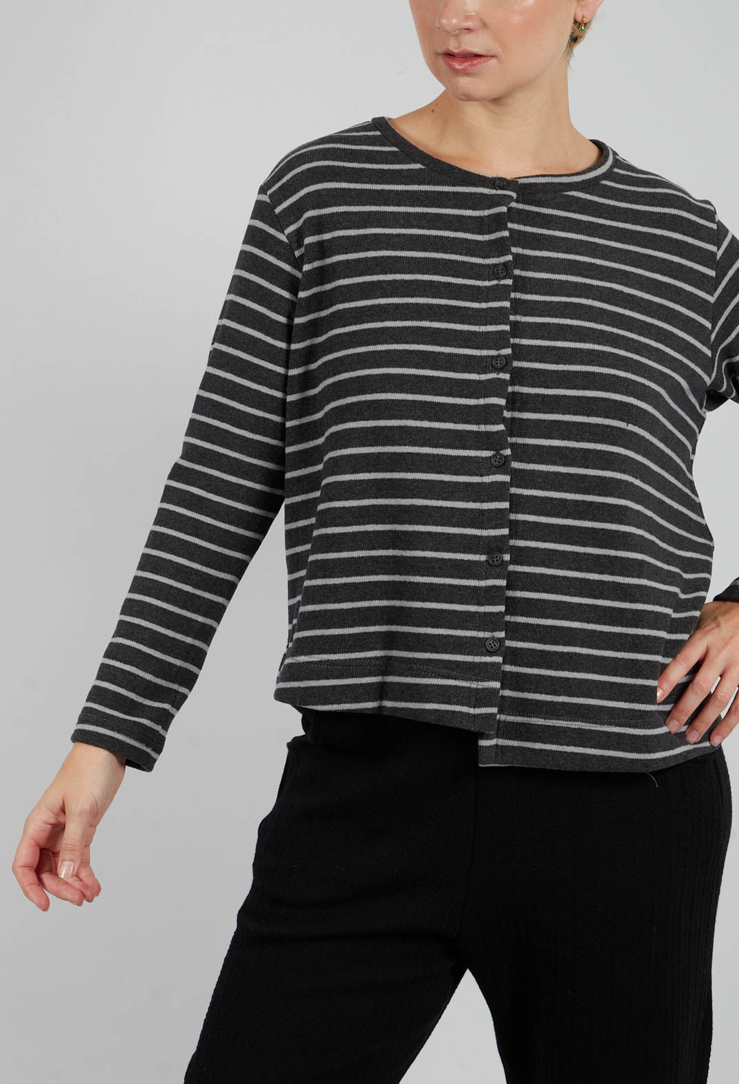 Crema Cardigan in Riga Antracite
