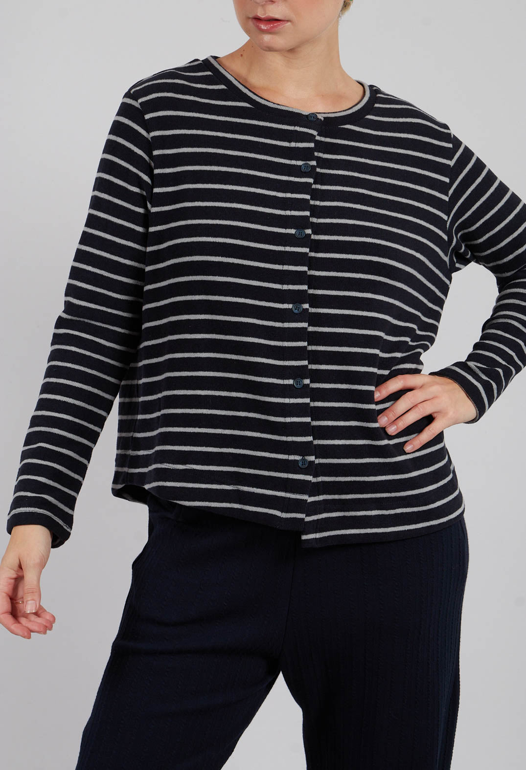 Crema Cardigan in Riga Notte