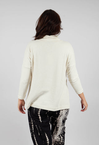 Dina Jumper  in Luna