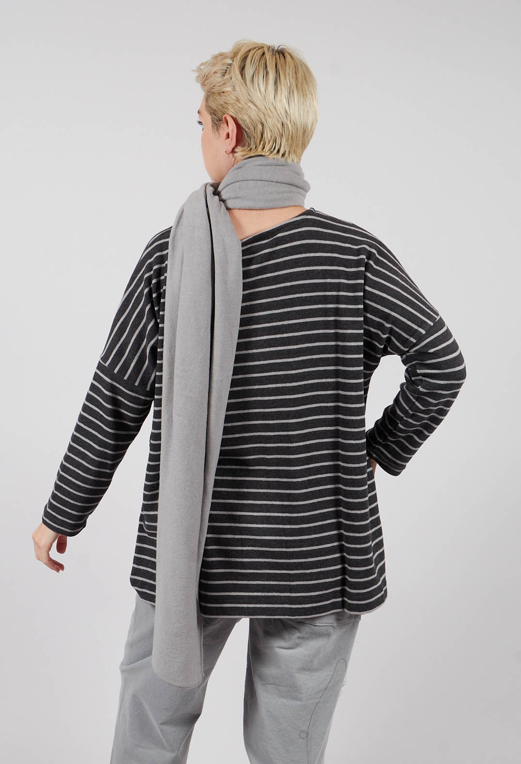 Emotiva Jumper in Riga Antracite