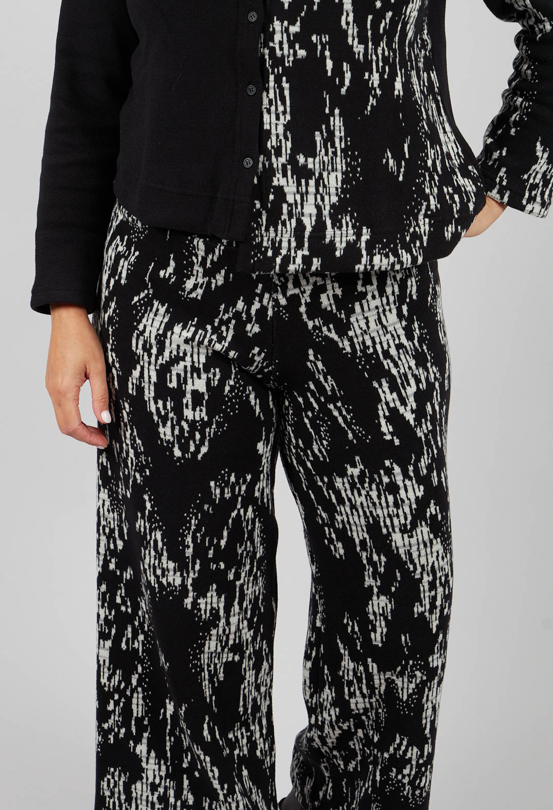 Giba J Trousers in Camp