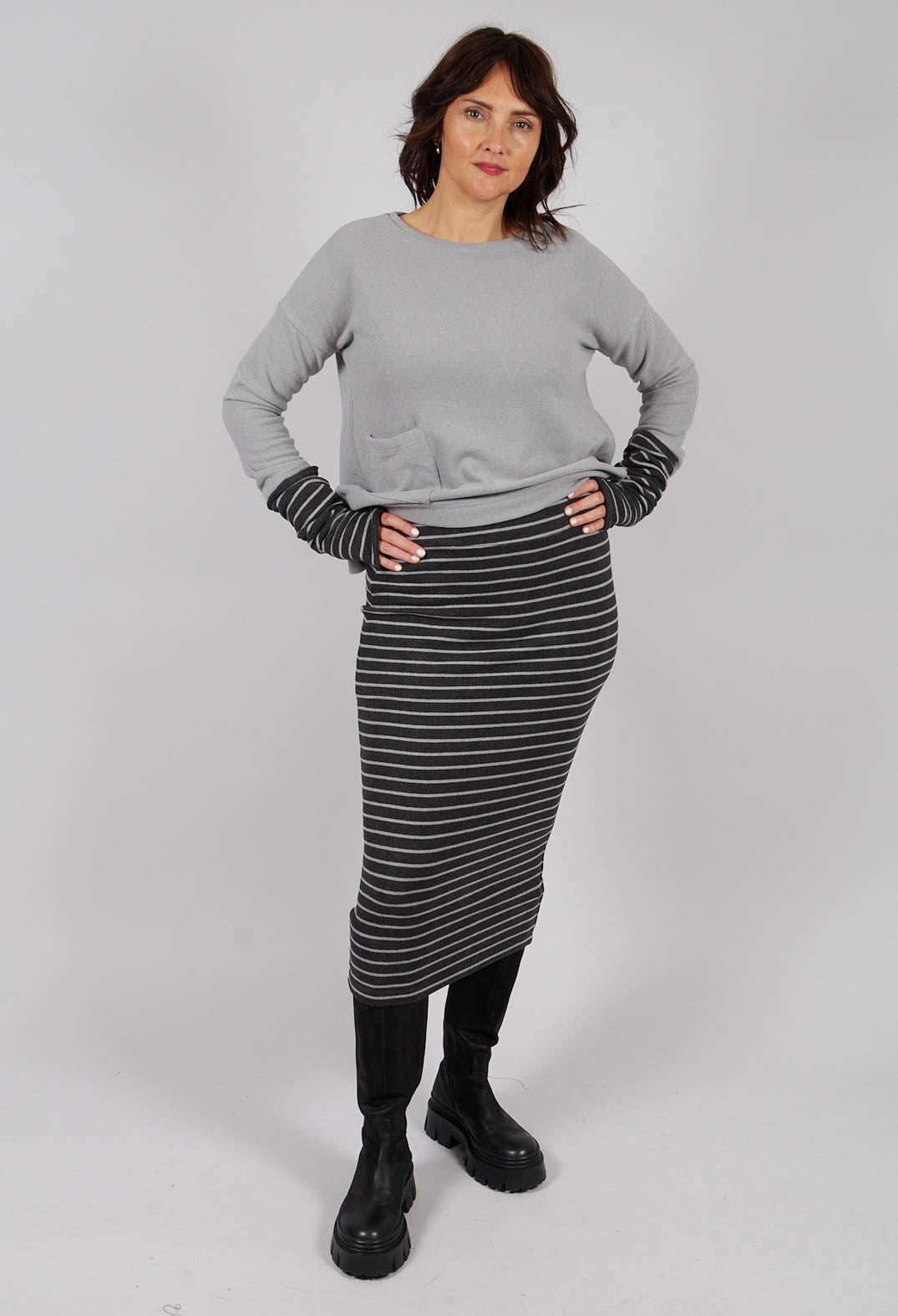 Lilla Skirt in Riga Antracite