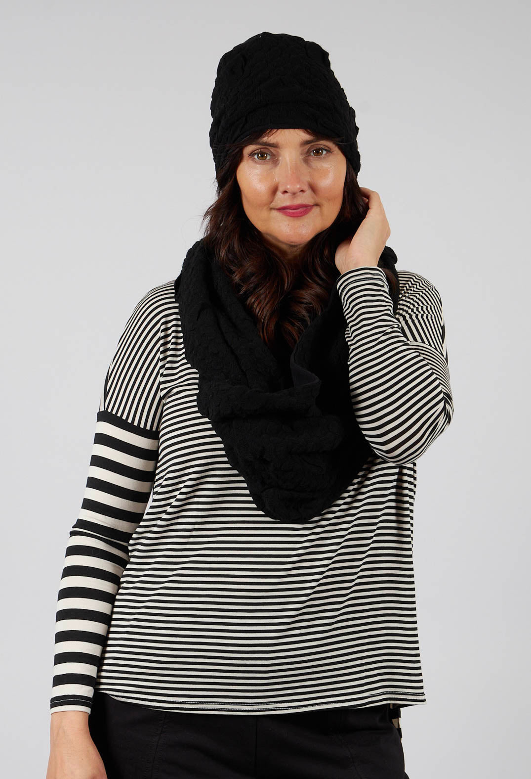 Lupa Hat in Nero